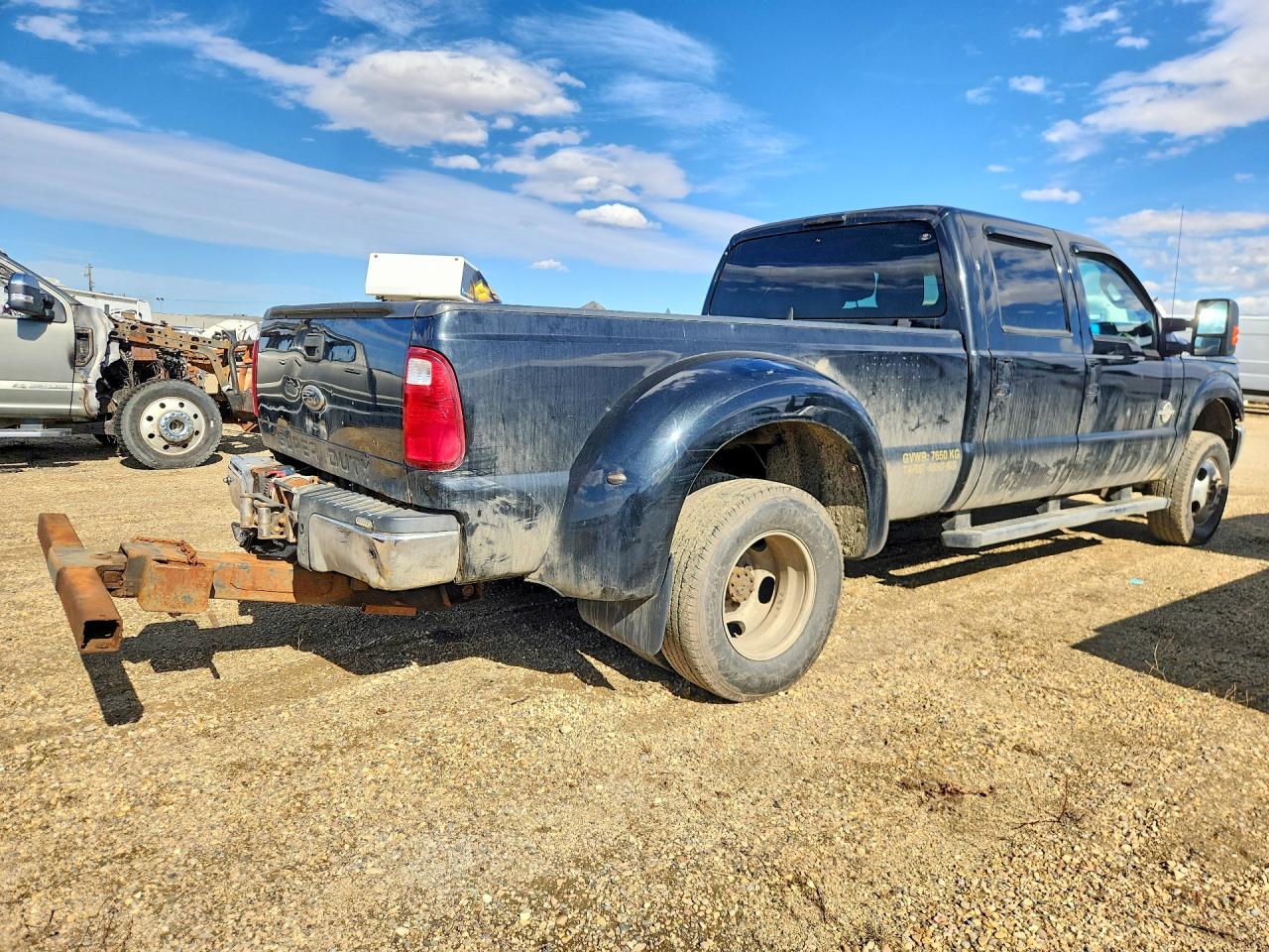 2011 Ford F350 VIN 1FT8W3DT1BEB63950 photo 3