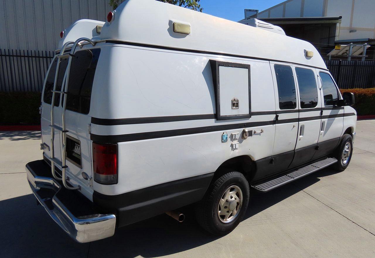 2008 Ford Econoline VIN 1FTSS34S78DB38607 photo 3