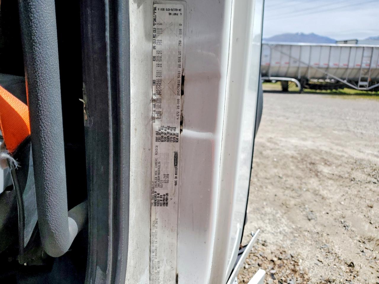 2016 FREIGHTLINER All other VIN 3AKJGBDV9GDGX2136 photo 10