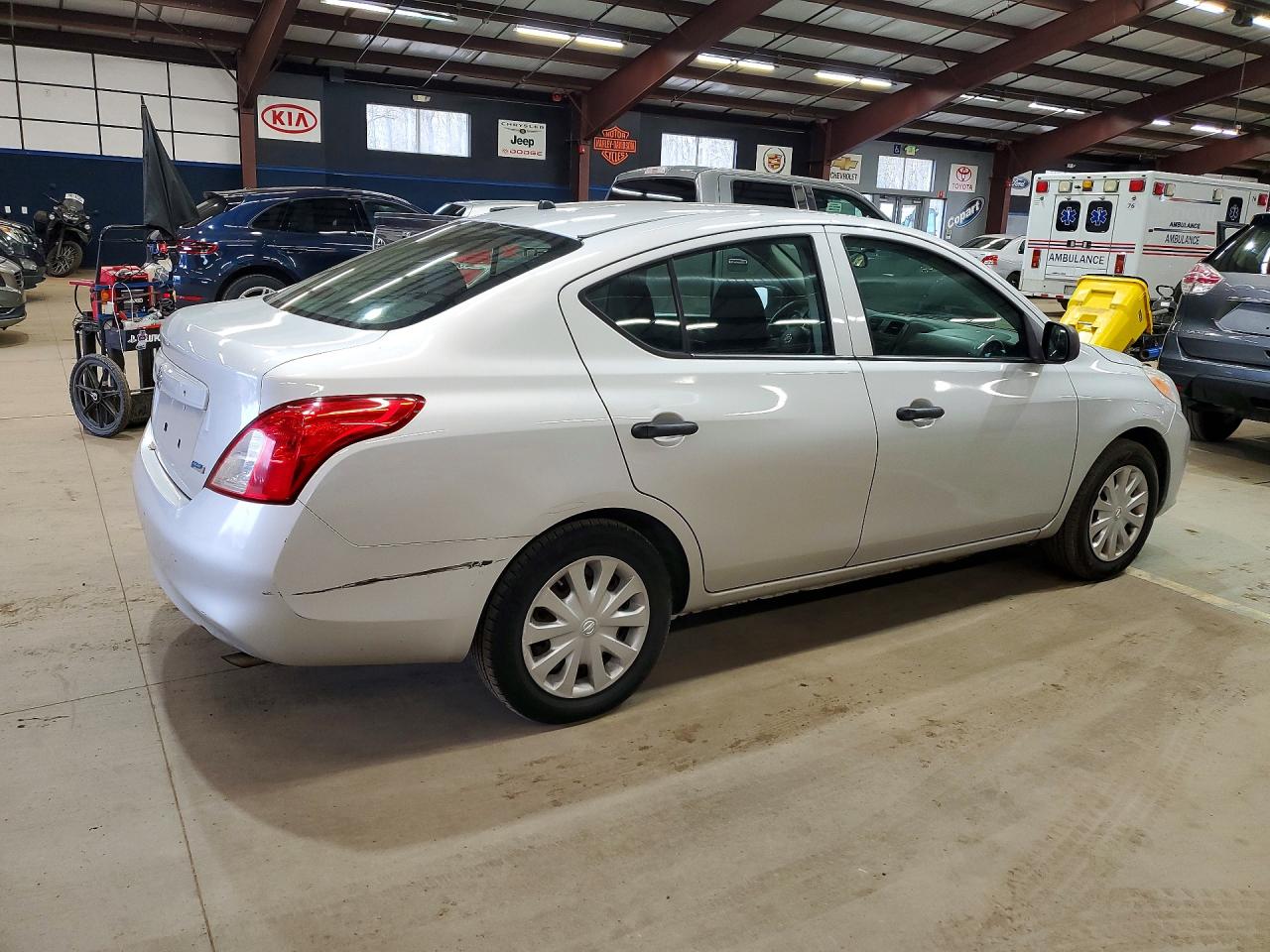 2013 Nissan Versa VIN 3N1CN7AP3DL819227 photo 3