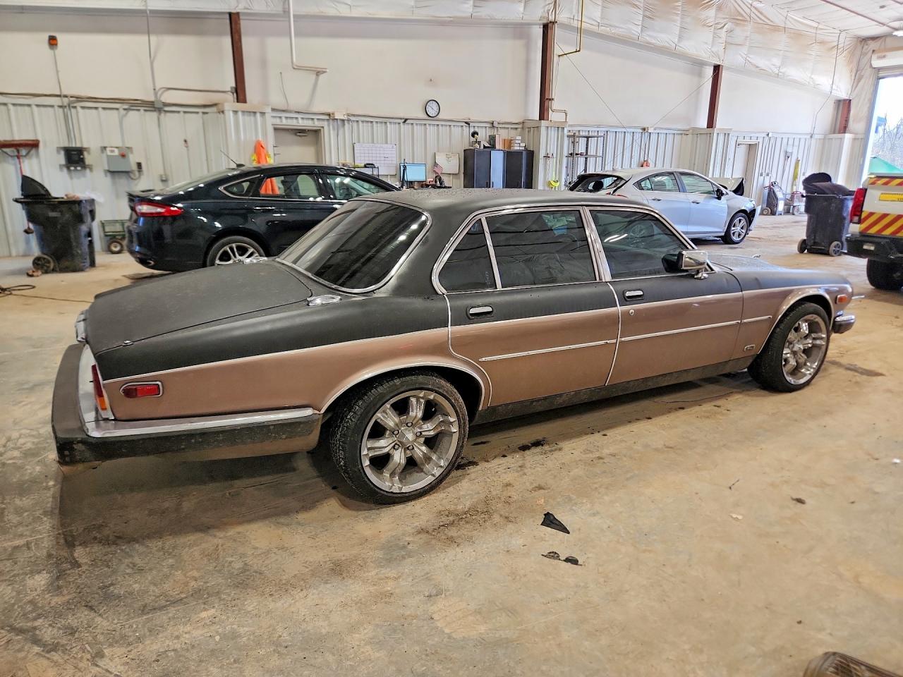 1985 Jaguar Xj6 VIN SAJAY1343FC397388 photo 3
