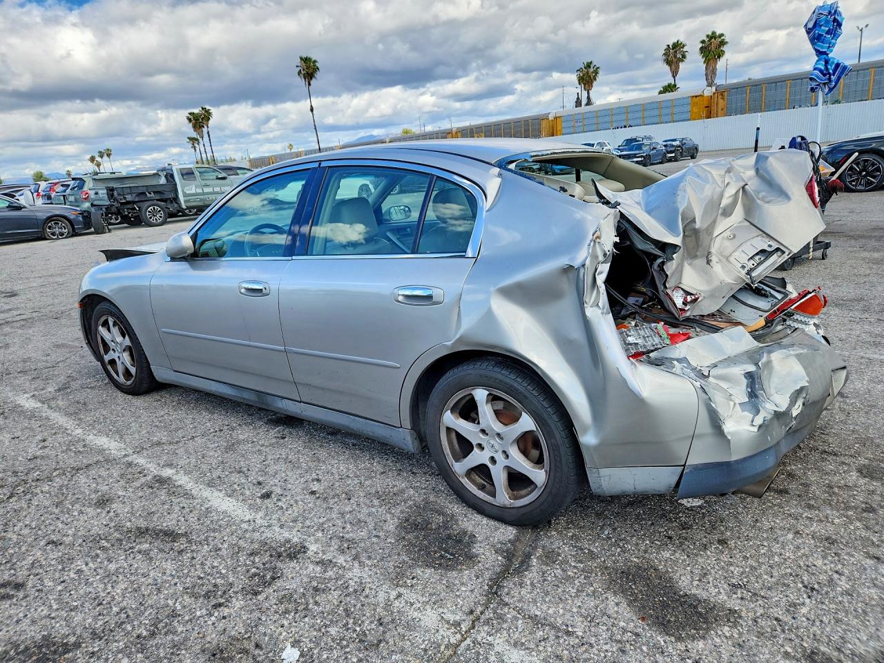 2003 Infiniti G35 base VIN JNKCV51E43M011357 photo 2