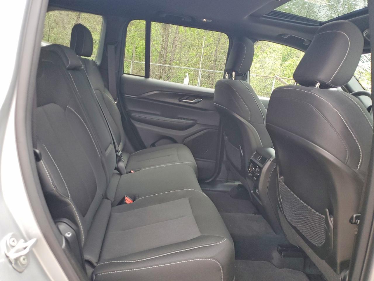 2025 Jeep Cherokee VIN 1C4RJHAG9SC308803 photo 11