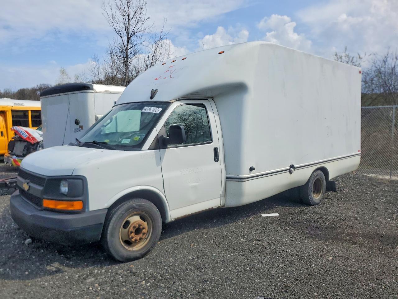2017 CHEVROLET Express VIN 1GB3GSCG7H1352029 photo 1