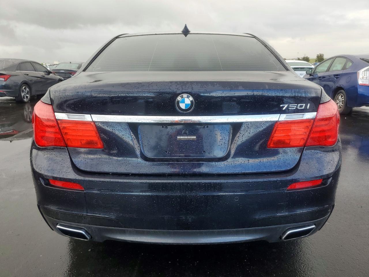 2011 BMW 7 series VIN WBAKA8C5XBCY36599 photo 6
