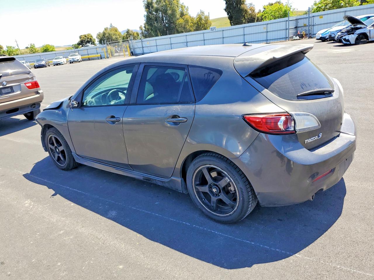 2010 Mazda Mazda3 VIN JM1BL1H65A1316827 photo 2