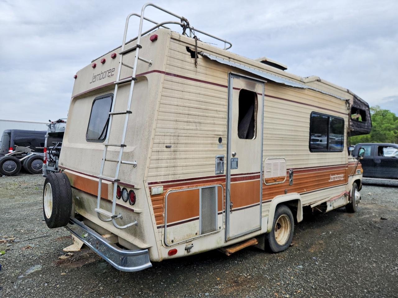 1984 FLEETWOOD G series VIN 2GBJG31M8E4160726 photo 4