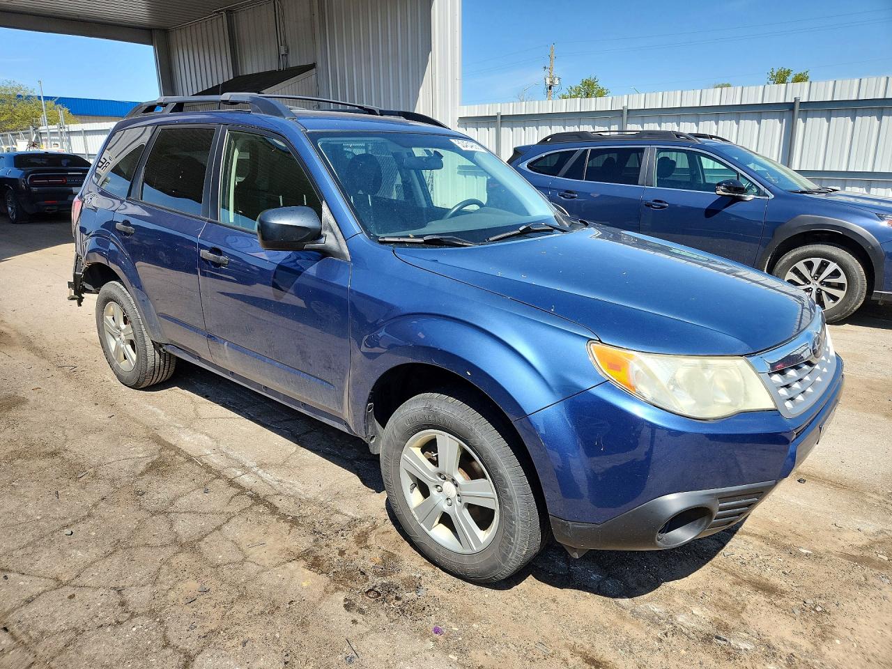 2012 Subaru Forester VIN JF2SHABC6CH447342 photo 4