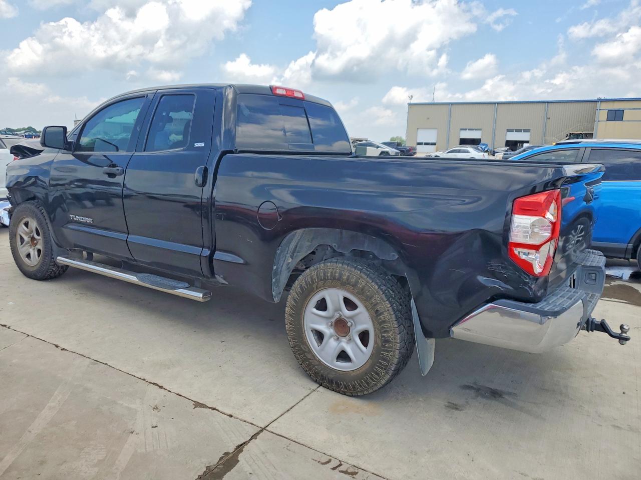 2016 Toyota Tundra VIN 5TFRM5F12GX105410 photo 2