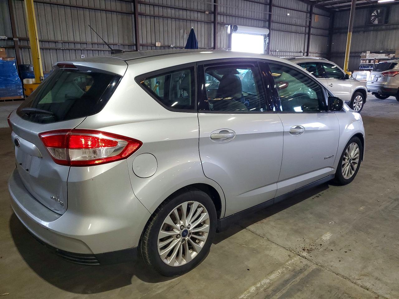 2017 Ford Cmax VIN 1FADP5AU3HL116921 photo 3