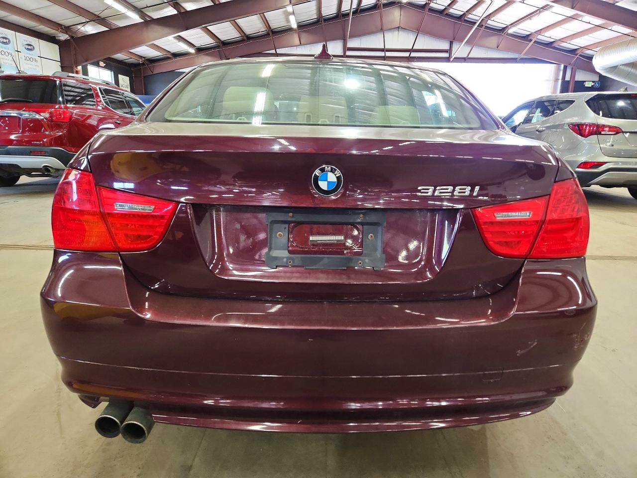 2010 BMW 3 series VIN WBAPK5C55AA647161 photo 6