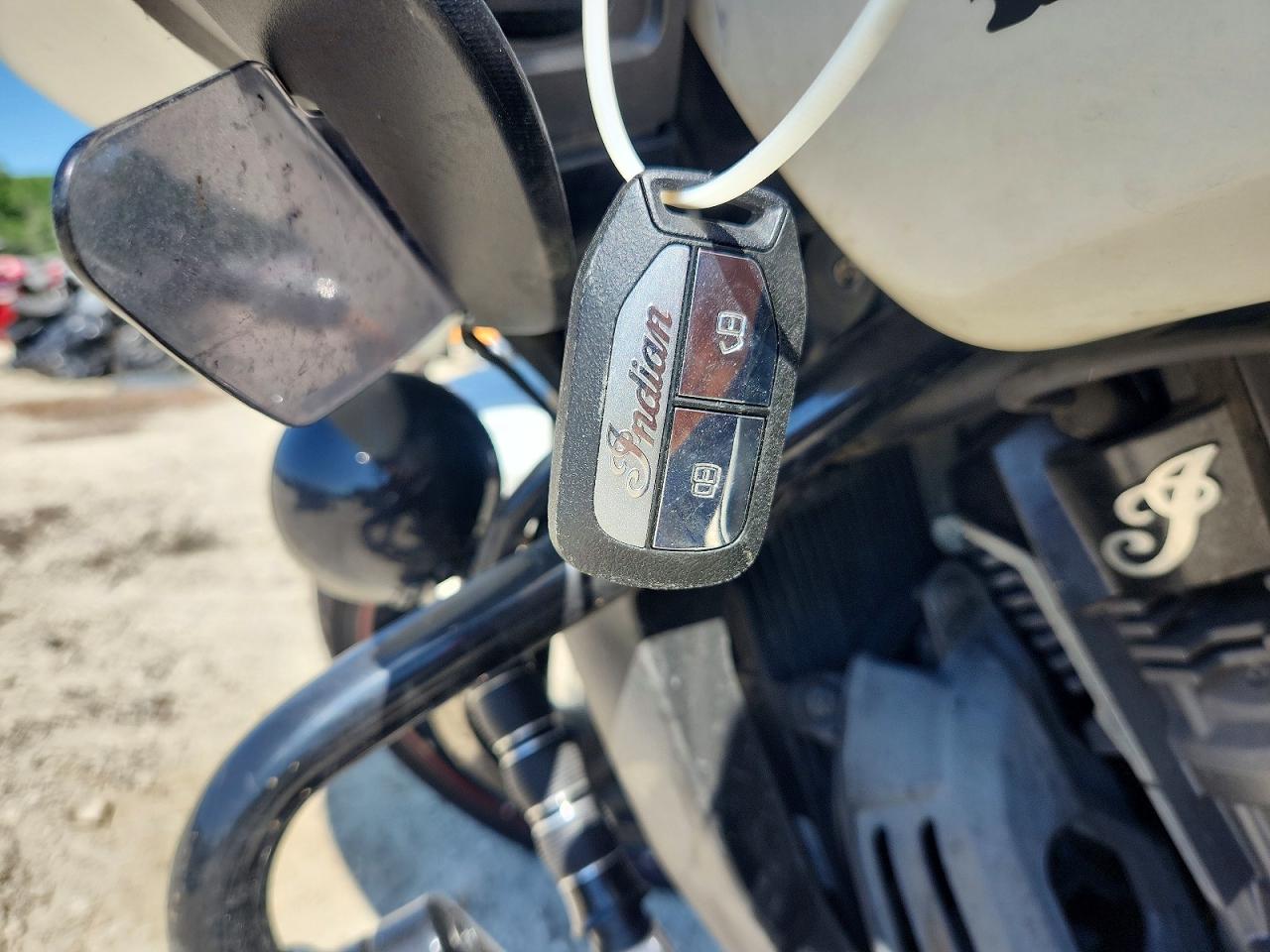2020 INDIAN Challenger VIN 56KLCDRR8L3387066 photo 8