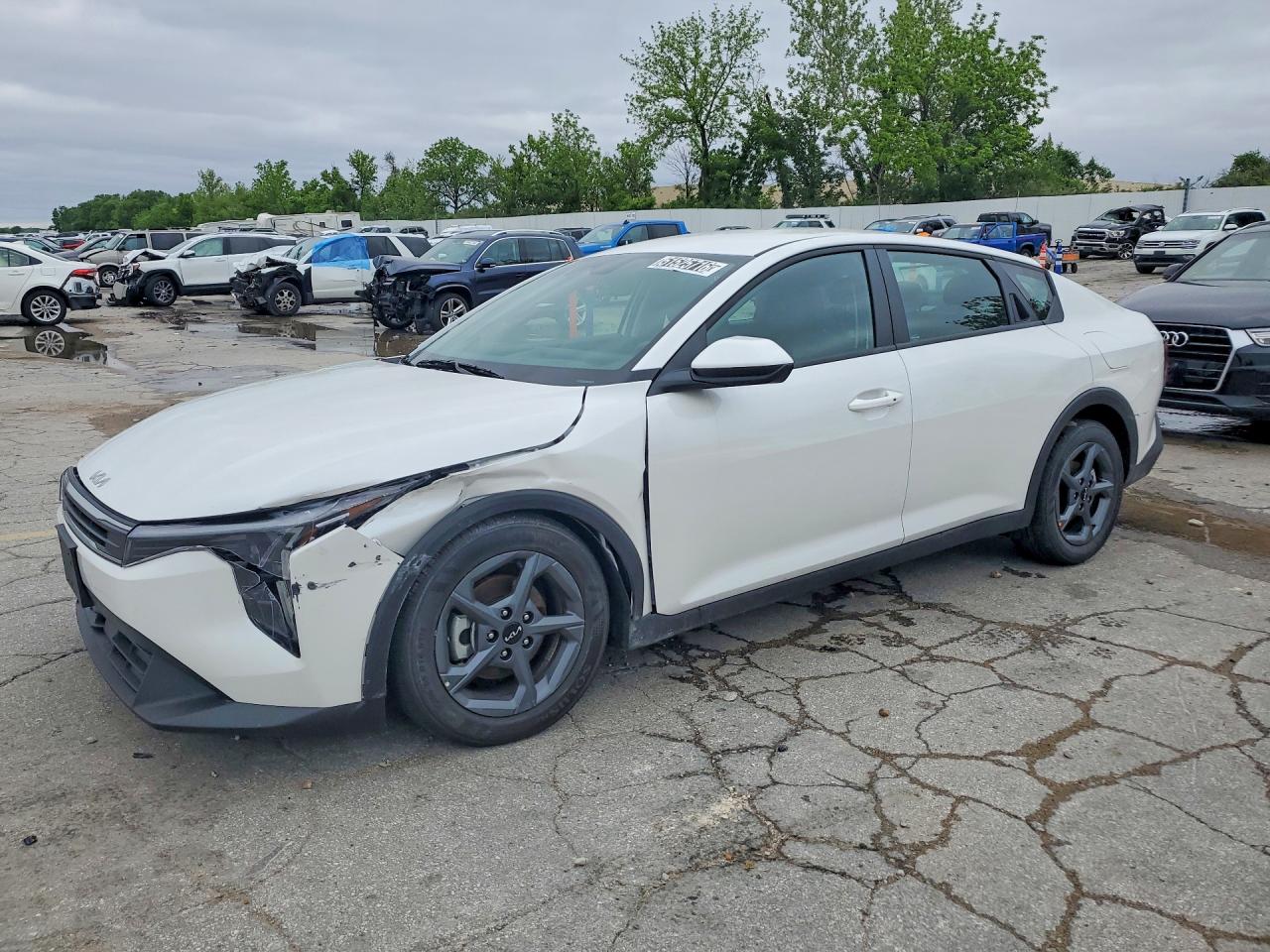 2026 Kia All other VIN 3KPFT4DE8TE286805 photo 1