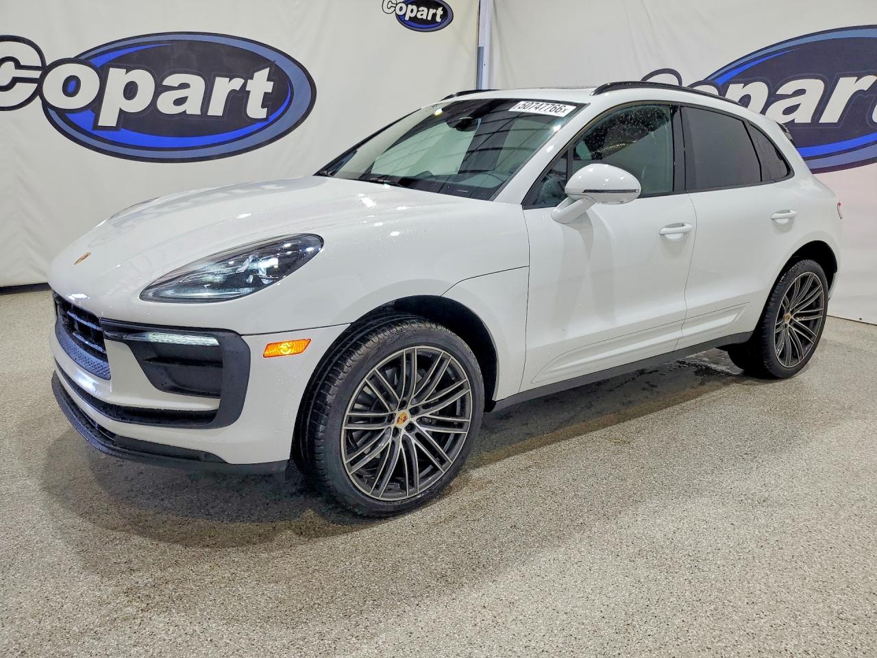 2024 Porsche Macan VIN WP1AA2A54RLB20188 photo 1