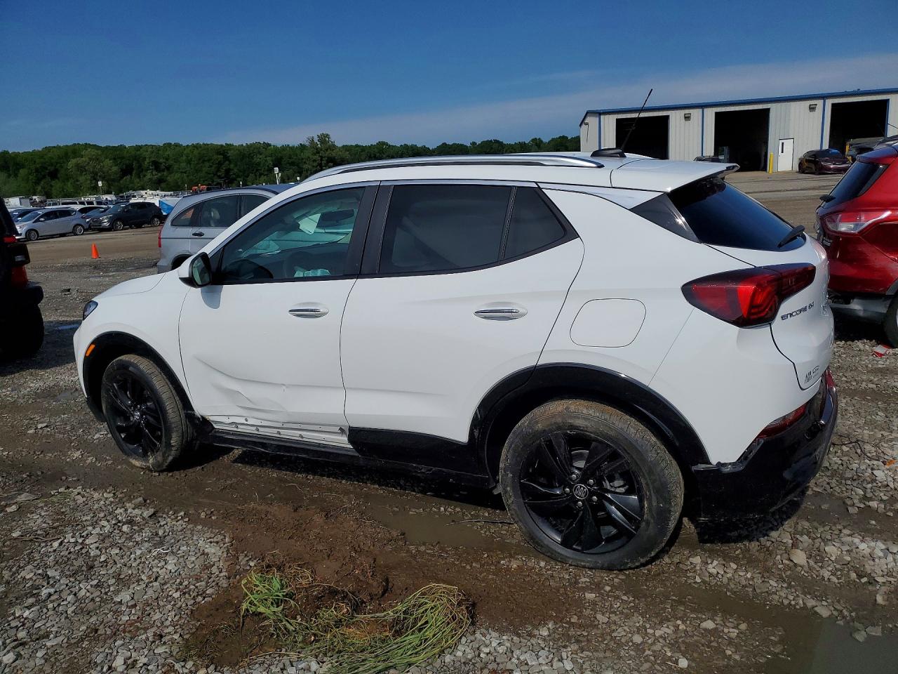 2024 Buick Encore VIN KL4AMDSL6RB215238 photo 2