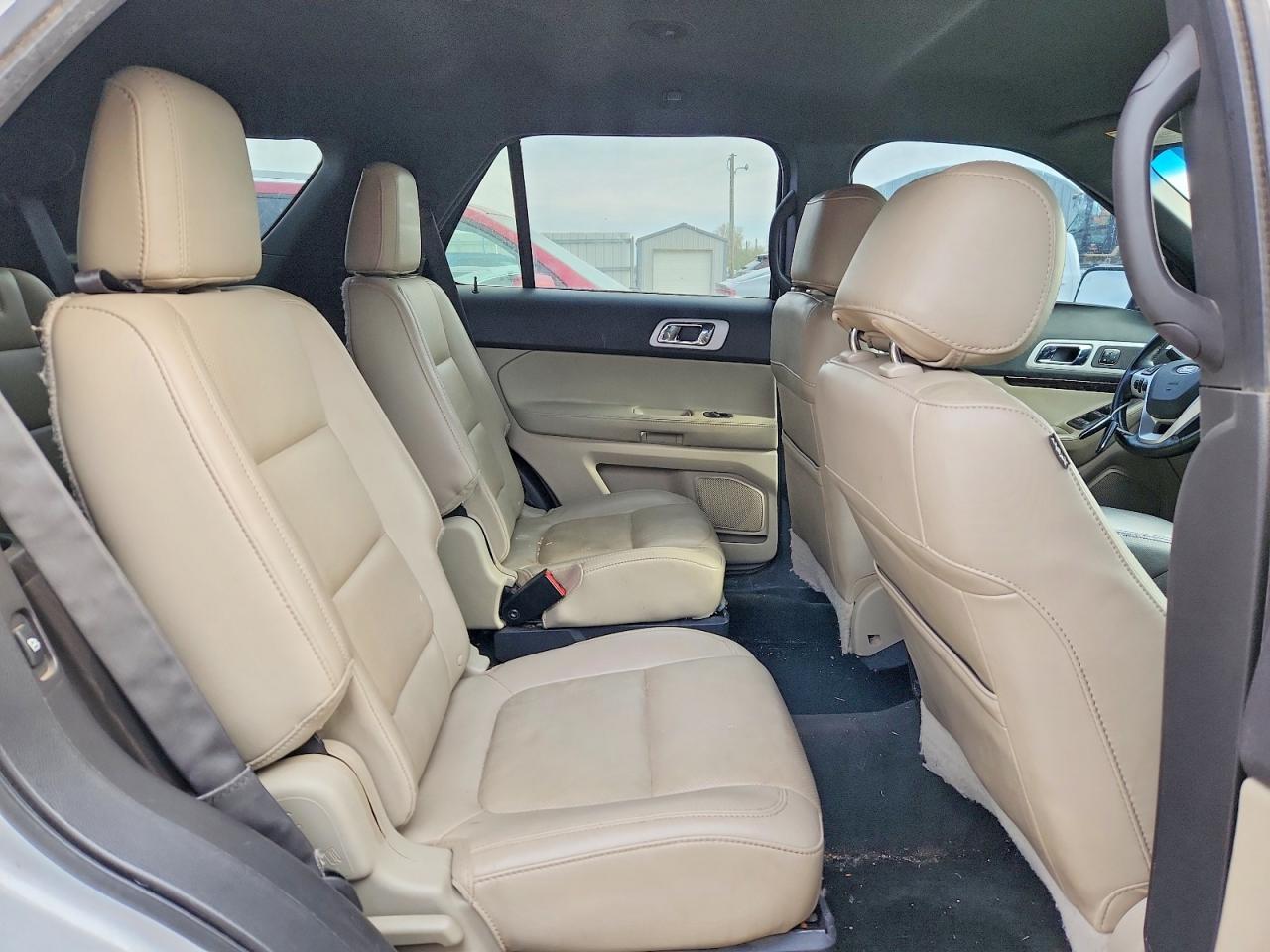 2015 Ford Explorer VIN 1FM5K8F81FGC24675 photo 11