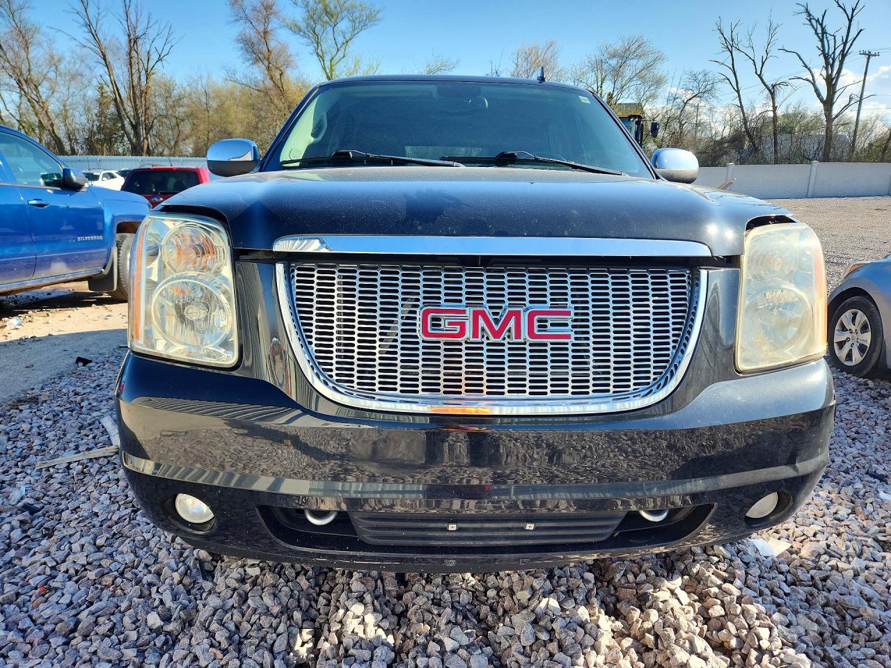 2010 GMC Yukon VIN 1GKUKCE03AR254521 photo 5