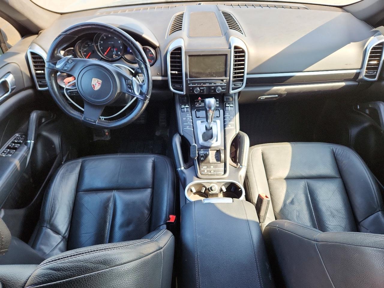 2012 Porsche Cayenne VIN WP1AA2A21CLA00796 photo 8