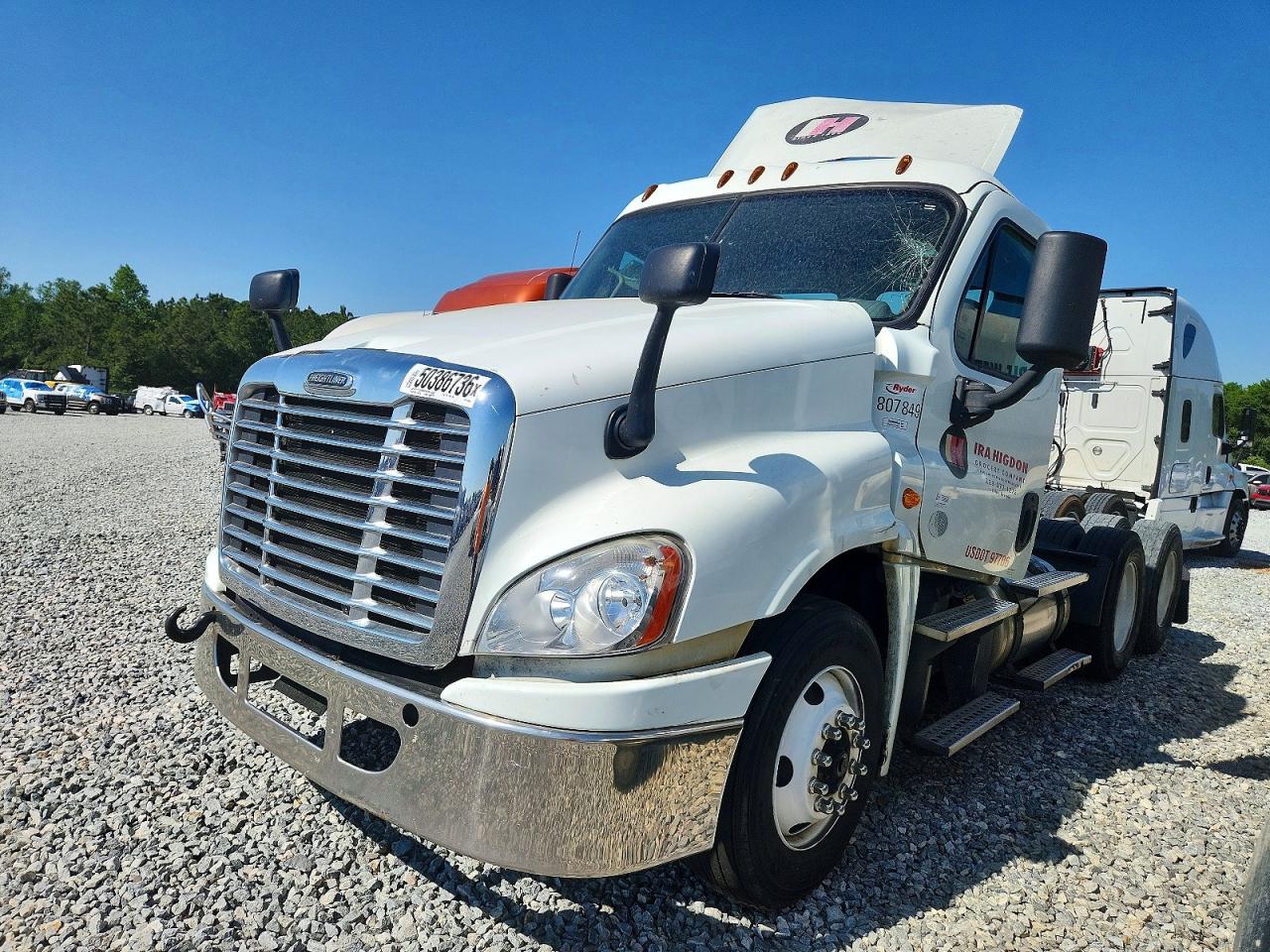2019 FREIGHTLINER All other VIN 3AKJGEDR2KSKG5681 photo 2
