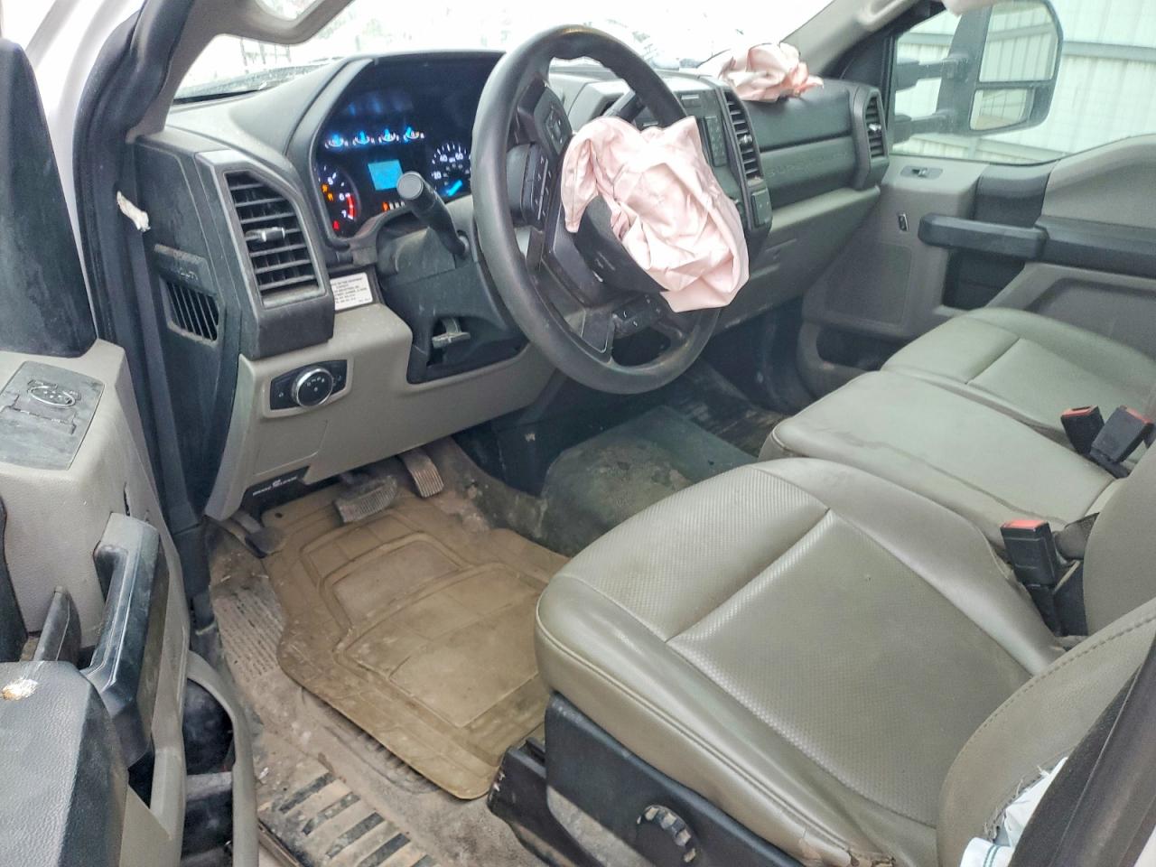 2021 Ford F350 VIN 1FDRF3G66MEC55208 photo 8