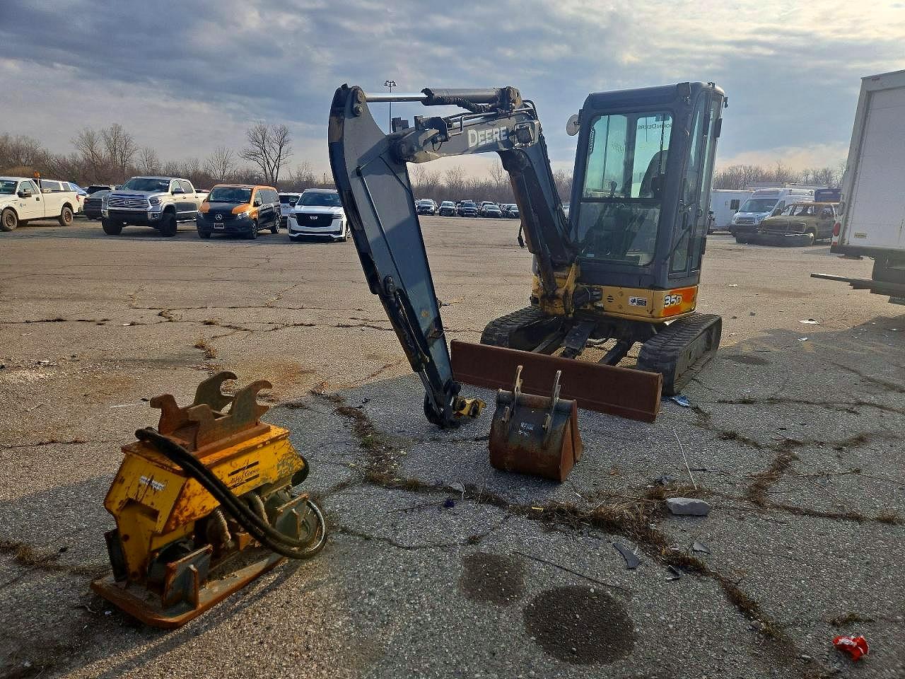 2012 JOHN 35d min ex VIN 1FF035DXCGG269610 photo 2