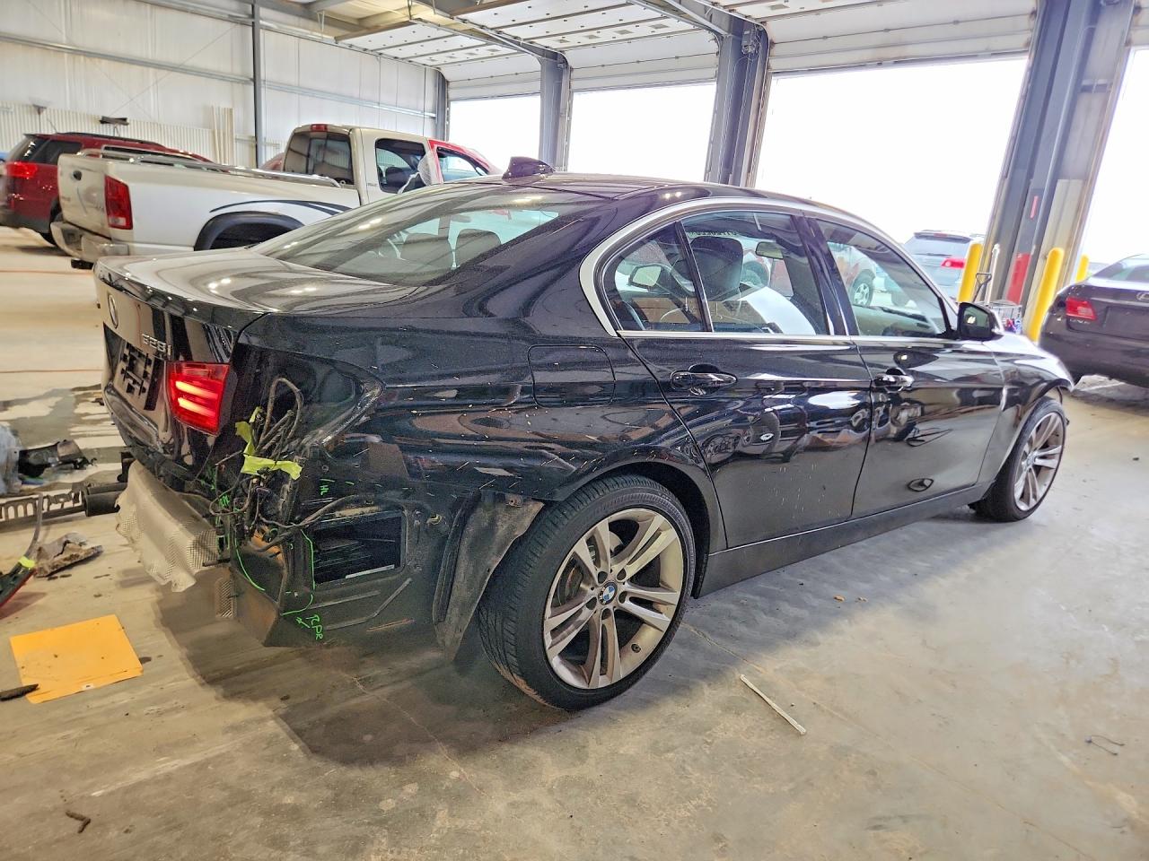 2015 BMW 3 series VIN WBA3B5C54FP653018 photo 3