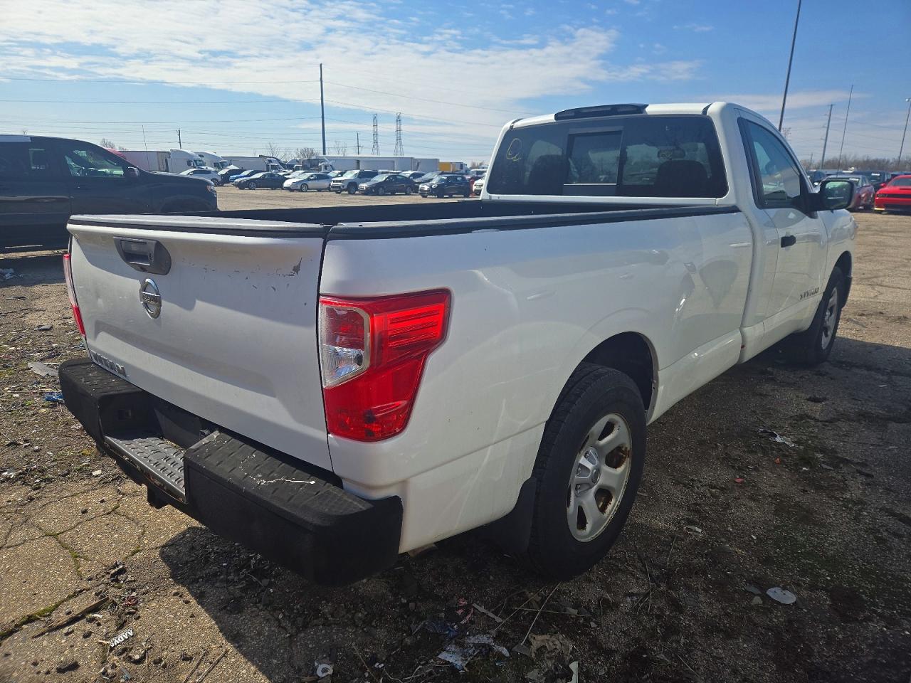 2019 Nissan TITAN VIN 1N6AA1R70KN521908 photo 3