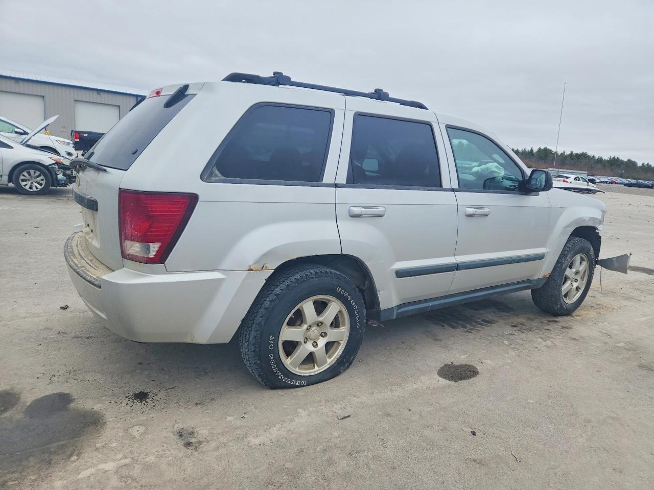 2009 JEEP Cherokee VIN 1J8GR48K29C512879 photo 3