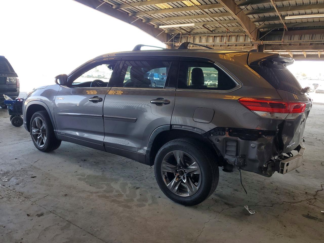 2017 Toyota Highlander VIN 5TDDGRFH6HS023905 photo 2
