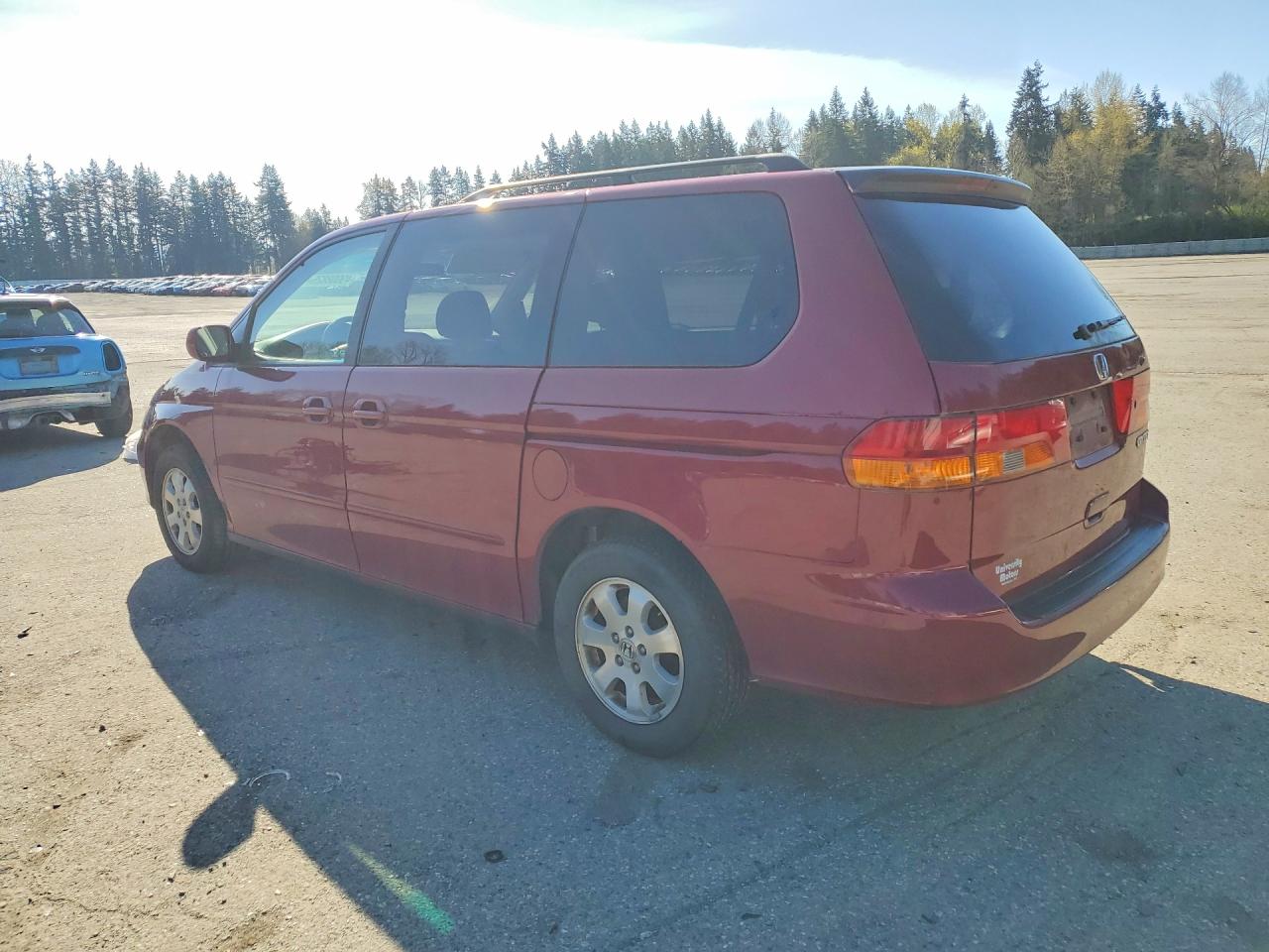 2003 Honda Odyssey VIN 5FNRL18983B149575 photo 2