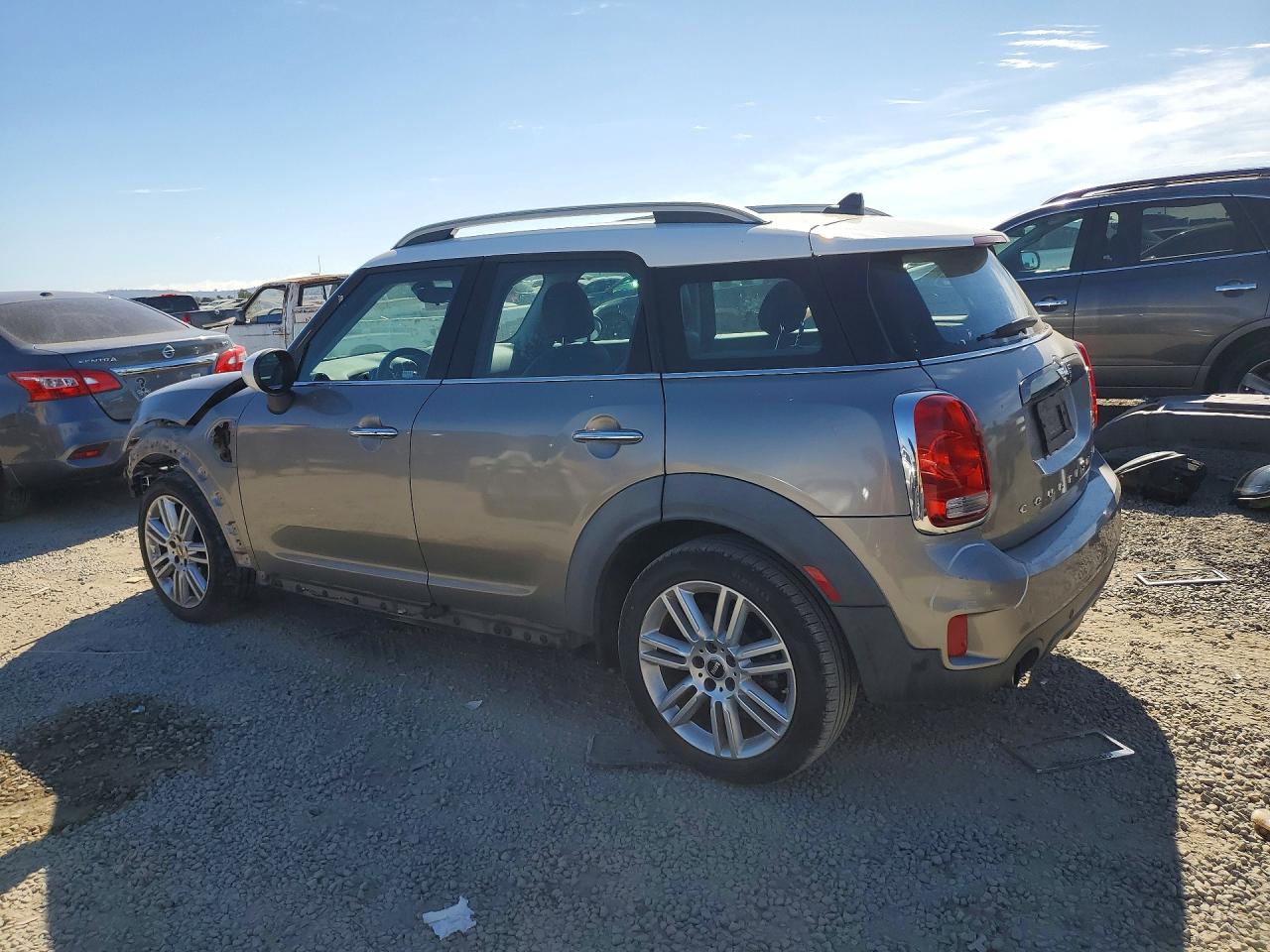 2018 Mini Cooper VIN WMZYS7C30J3E09288 photo 2