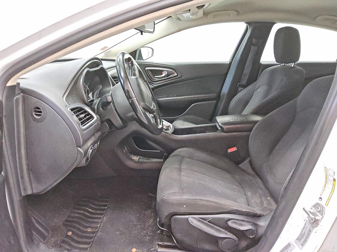 2017 Chrysler 200 VIN 1C3CCCFB9HN506590 photo 7
