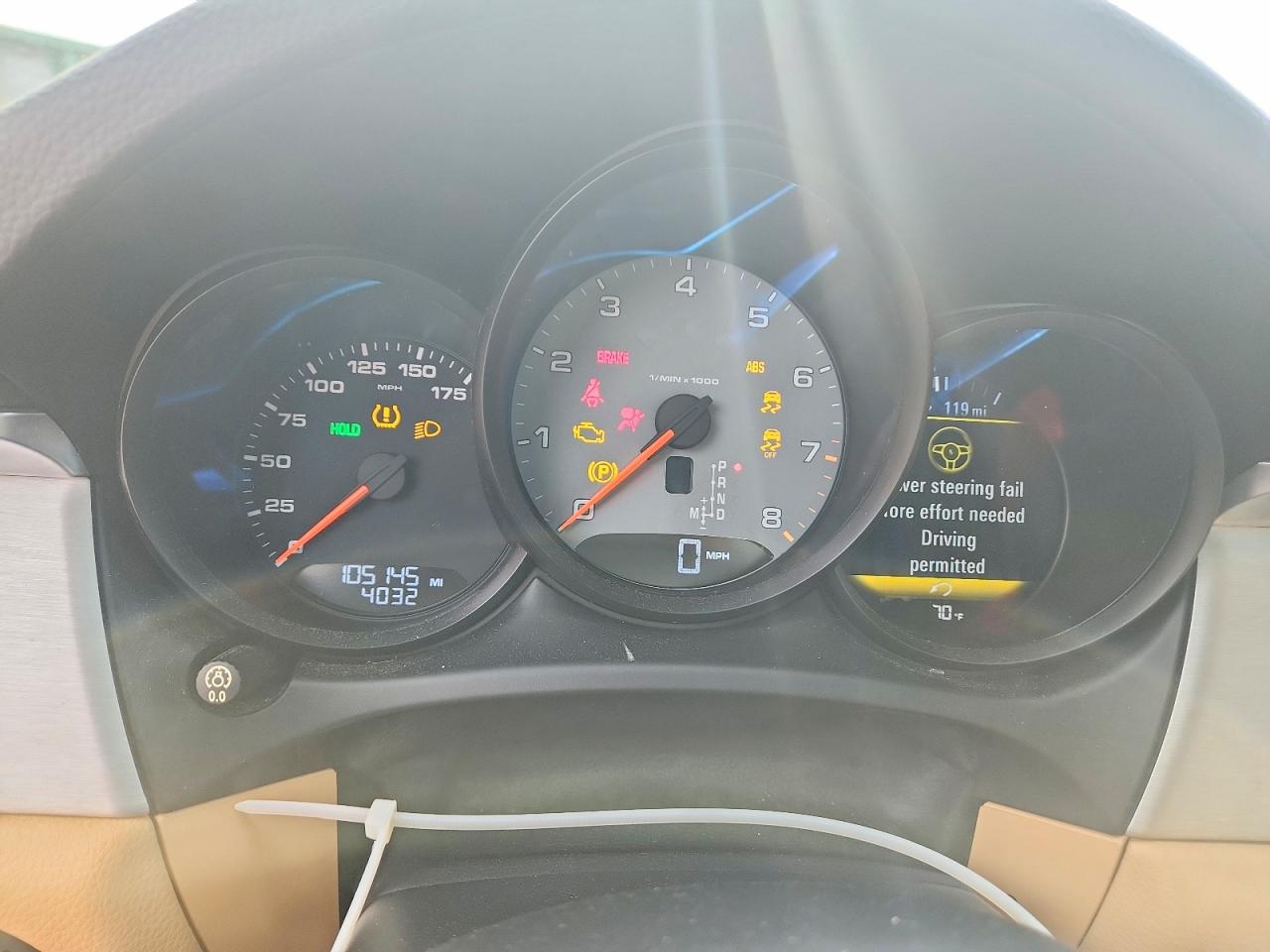 2017 Porsche Macan VIN WP1AB2A5XHLB17792 photo 9