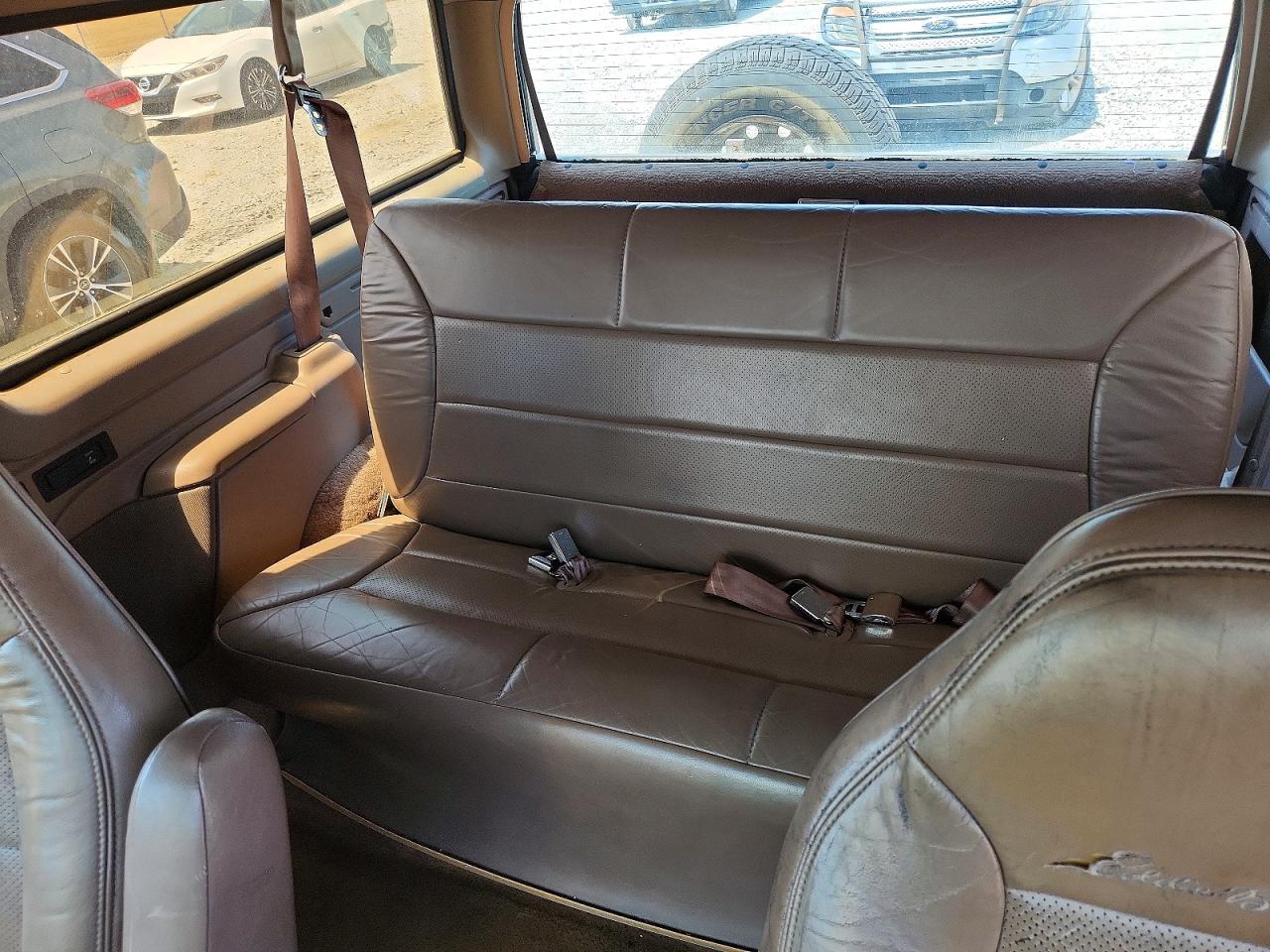 1994 Ford Bronco VIN 1FMEU15H4RLA41513 photo 11
