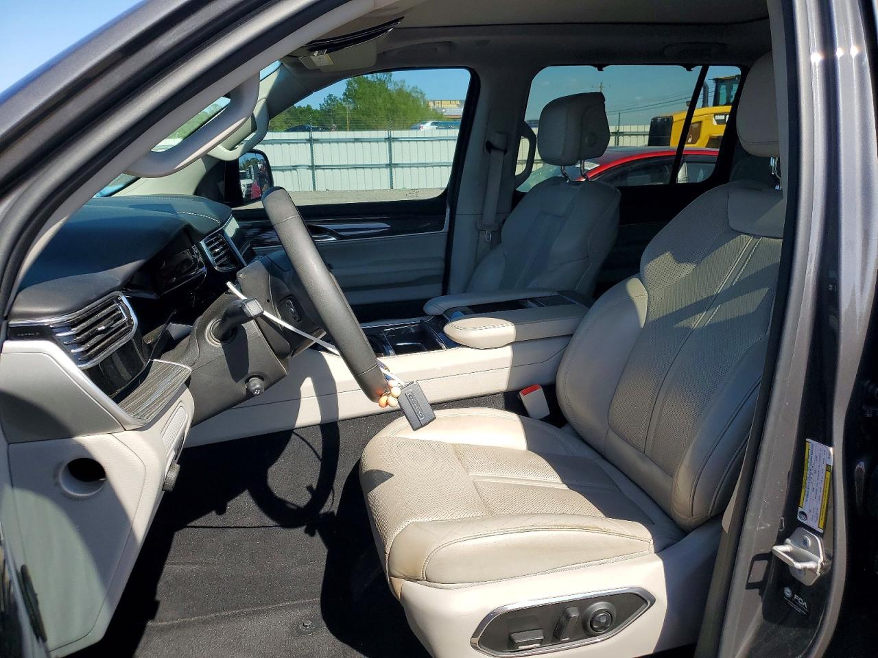 2022 Jeep Wagoneer VIN 1C4SJUBTXNS109145 photo 7