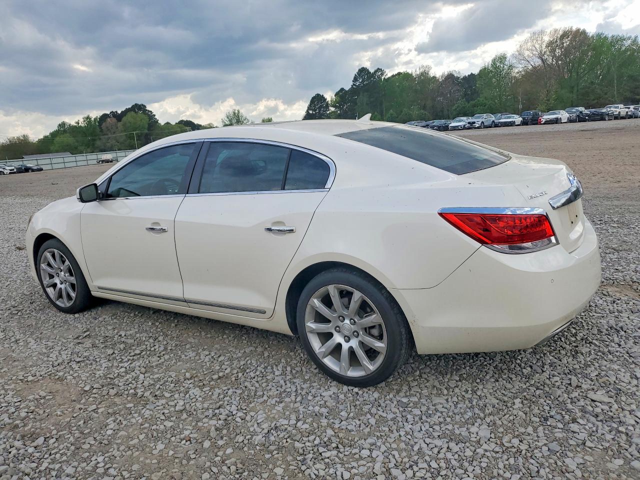 2013 Buick Lacrosse VIN 1G4GJ5G38DF250111 photo 2