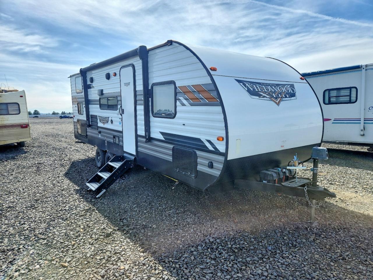 2022 FOREST Trailer VIN 4X4TWDZ22NT144950 photo 1