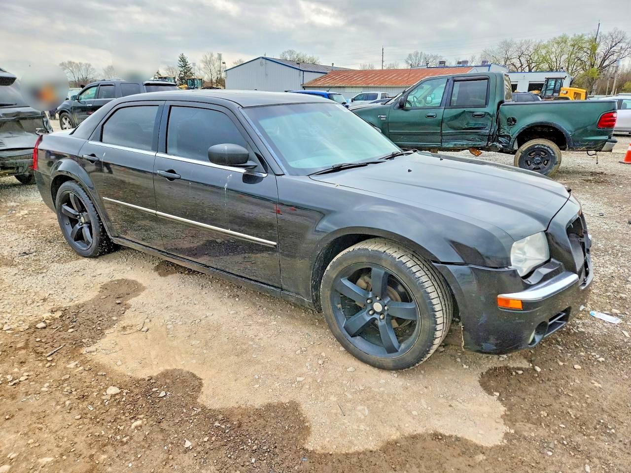 2008 Chrysler 300 VIN 2C3LA33G78H149098 photo 4