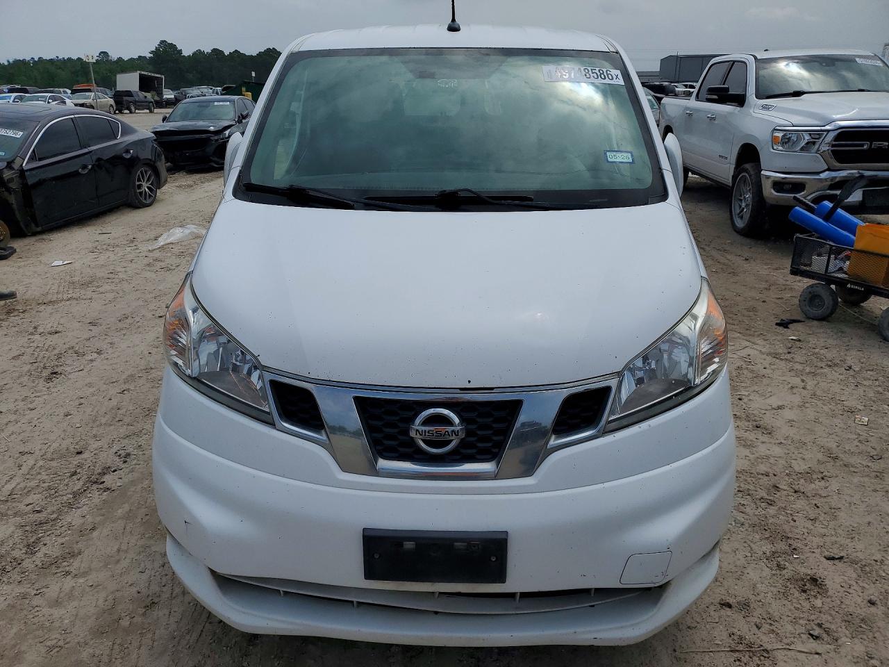 2017 Nissan Nv VIN 3N6CM0KN5HK692350 photo 5