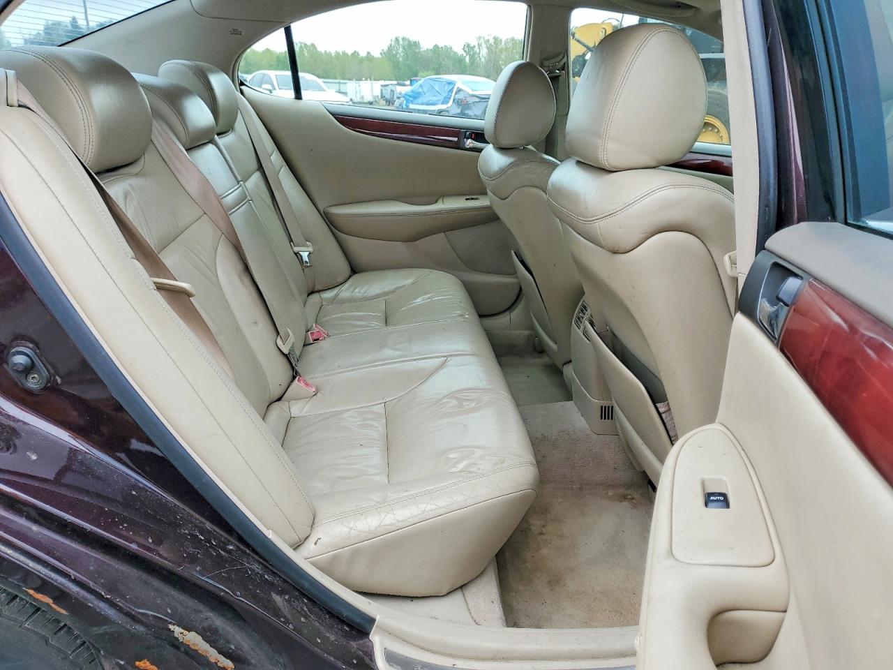 2003 Lexus Es300 VIN JTHBF30G330131982 photo 10