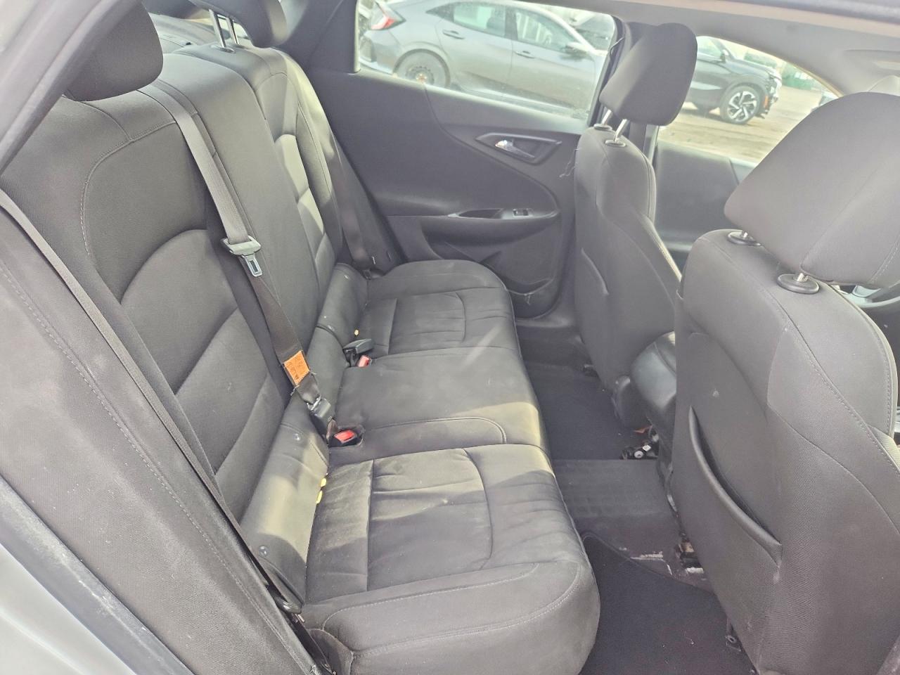 2020 Chevrolet Malibu VIN 1G1ZB5ST5LF025959 photo 10