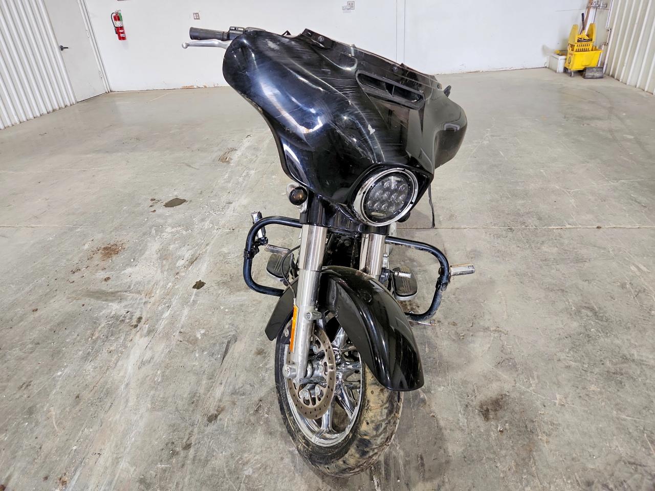 2016 HARLEY Fl VIN 1HD1KRM14GB654549 photo 2