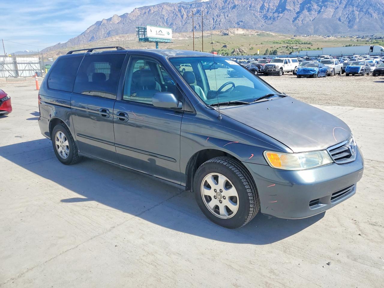 2004 Honda Odyssey VIN 5FNRL18954B074318 photo 4