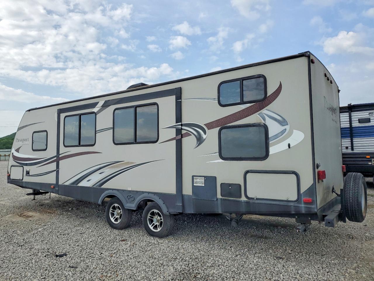 2016 KEYSTONE Passport VIN 4YDT28123GT411226 photo 3