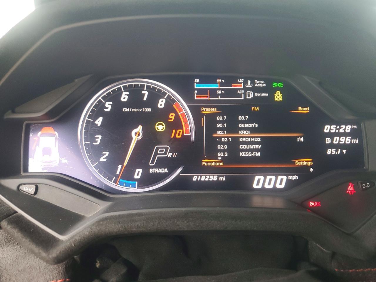 2018 Lamborghini All other VIN ZHWUD4ZF7JLA11091 photo 9