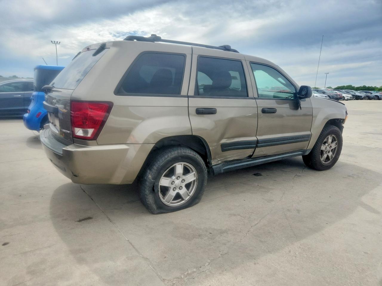 2005 Jeep Grand cher VIN 1J4GR48K05C501908 photo 3