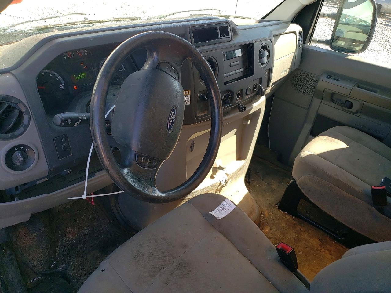 2017 Ford Econoline VIN 1FDWE3F65HDC77445 photo 8