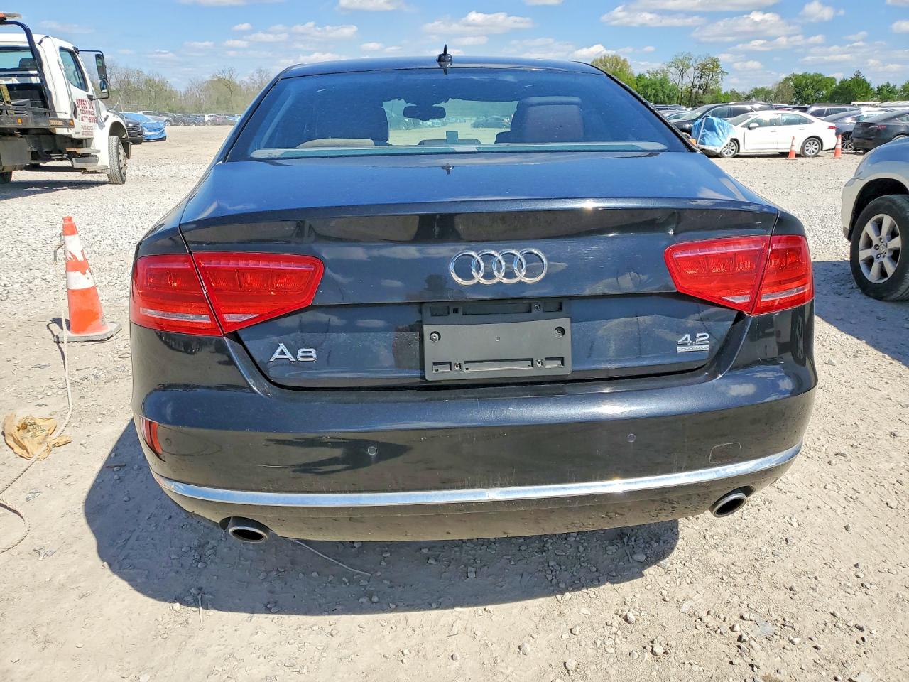 2011 Audi A8 VIN WAUAVAFD0BN001061 photo 6