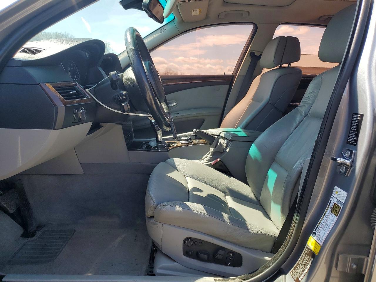 2008 BMW 5 series VIN WBANV93518CZ66996 photo 7