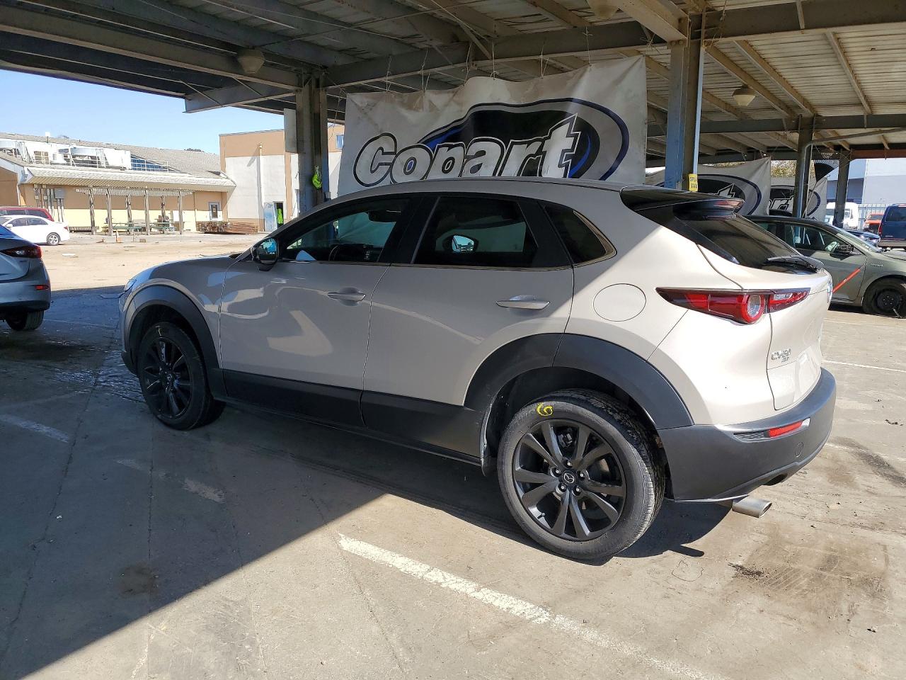 2024 Mazda Cx30 VIN 3MVDMBBMXRM630022 photo 2